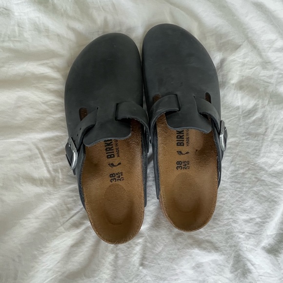 Boston Clogs - Picture 3 of 10